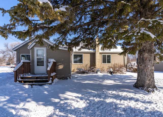 Property at 201 4th Ave N, Crookston, MN 56716, 1 bed, 1 bath