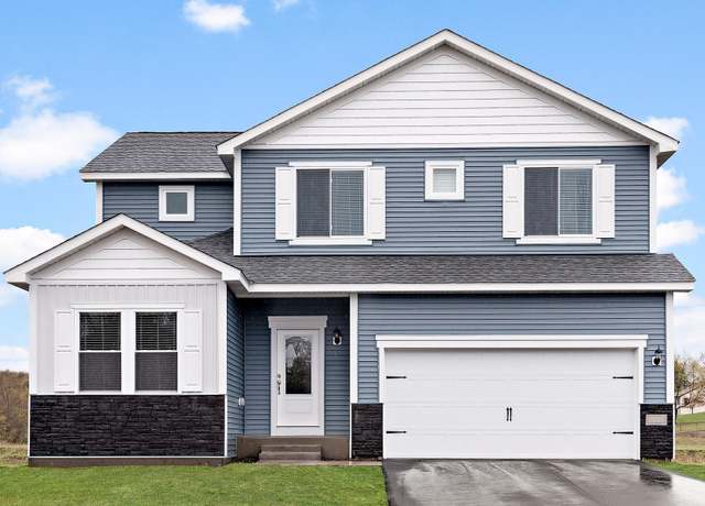 Property at 504 Spruce Ct N, Cambridge, MN 55008, 3 beds, 3 baths