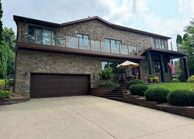 Property at 1428 Edgewater Dr, Albert Lea, MN 56007, 4 beds, 3 baths