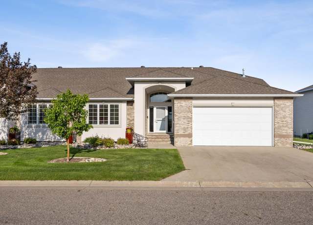 Property at 1766 Evergreen Way, West Fargo, ND 58078, 5 beds, 3 baths