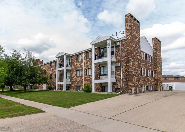 Property at 331 Prairiewood Cir S #304, Fargo, ND 58103, 2 beds, 1 bath