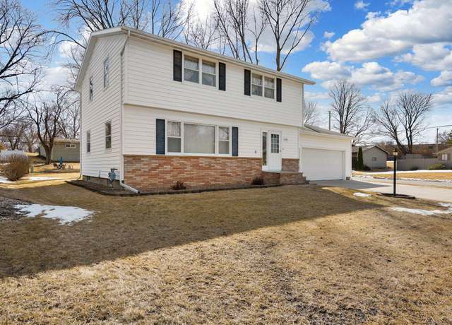 Property at 1302 Foothill Blvd, Albert Lea, MN 56007, 3 beds, 2 baths