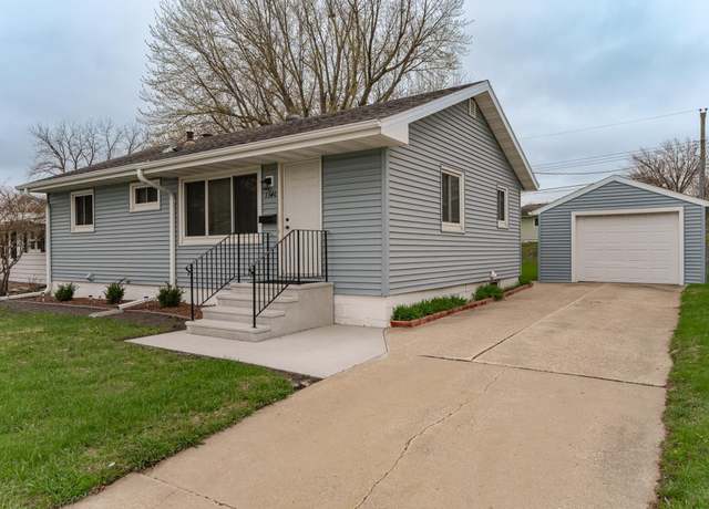 Property at 1340 Elton Hills Dr NW, Rochester, MN 55901, 3 beds, 1 bath