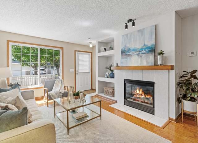 Property at 8638 Quarry Ridge Ln Unit B, Woodbury, MN 55125, 2 beds, 2 baths