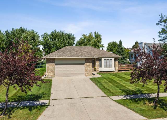 Property at 3239 36th Ave S, Fargo, ND 58104, 4 beds, 3 baths