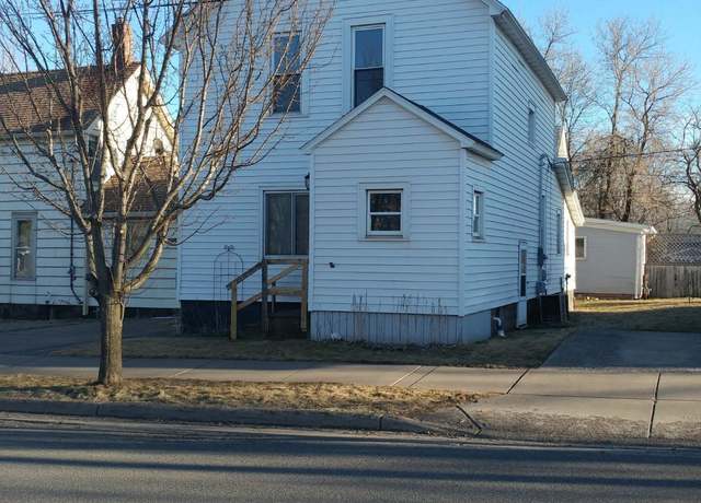 Property at 5806 Wadena St, Duluth, MN 55807, 3 beds, 1 bath