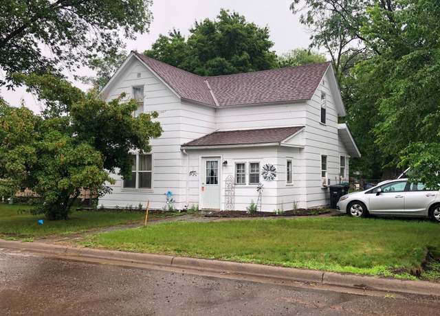 Property at 702 4th St NE, Little Falls, MN 56345, 3 beds, 1 bath