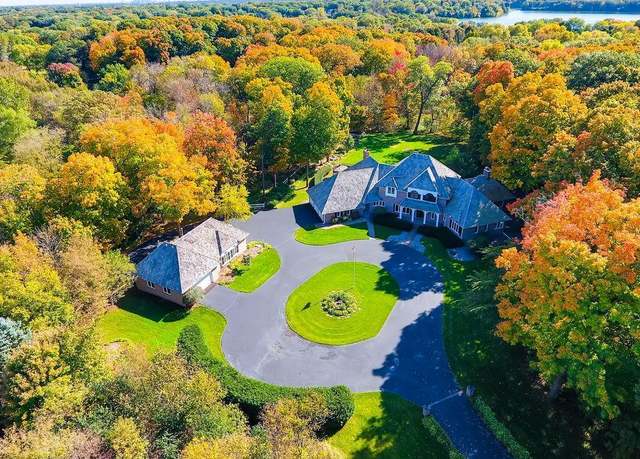 Property at 320 Ridge Cir, Medina, MN 55391, 6 beds, 7 baths