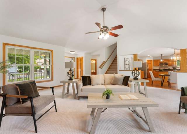 Property at 2507 Schneider Ct, Chaska, MN 55318, 5 beds, 4 baths