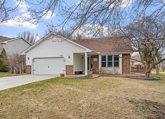 Property at 5952 Bayberry Dr, White Bear Twp, MN 55110, 3 beds, 3 baths
