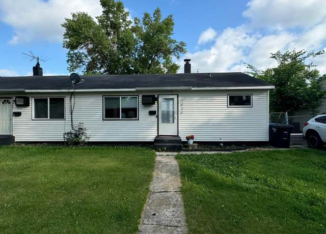 Property at 1822 7th Ave S, Fargo, ND 58103, 4 beds, 2 baths