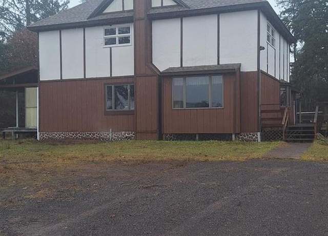 Property at 6330 Mitchell Rd, Hughes Twp, WI 54847, 5 beds, 2 baths