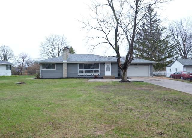Property at 3512 White Bear Ave N, White Bear Lake, MN 55110, 3 beds, 1 bath