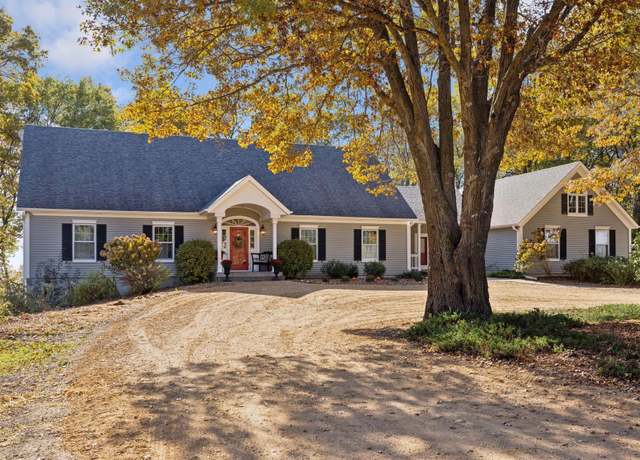 Property at 14440 Dellwood Rd N, Stillwater, MN 55082, 4 beds, 5 baths
