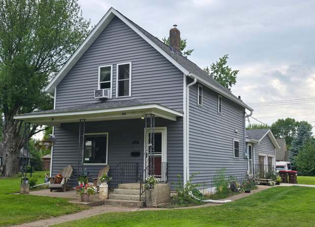 Property at 401 Park St S, Mora, MN 55051, 3 beds, 2 baths