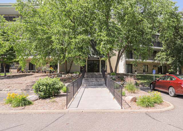 Property at 10521 Cedar Lake Rd #208, Minnetonka, MN 55305, 1 bed, 1 bath