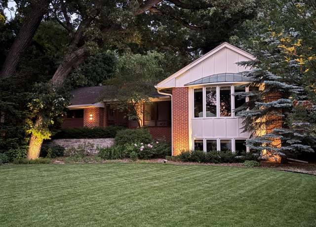 Property at 4721 E Lake Harriet Pkwy, Minneapolis, MN 55419, 5 beds, 6 baths