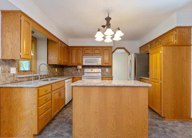 Property at 14500 Raleigh Ave, Savage, MN 55378, 4 beds, 4 baths