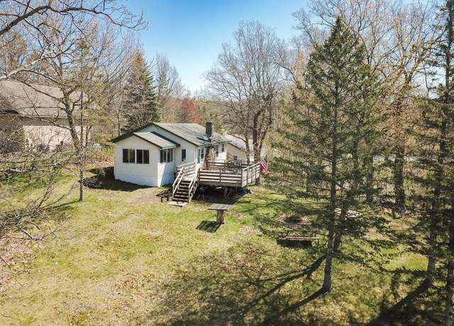 Property at 101 Park Dr, Balsam Lake, WI 54810, 3 beds, 1 bath