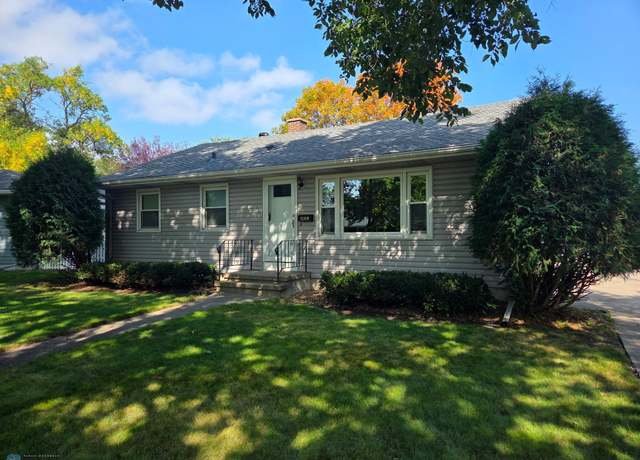 Property at 1109 14 1/2 Ave S, Fargo, ND 58103, 3 beds, 2 baths