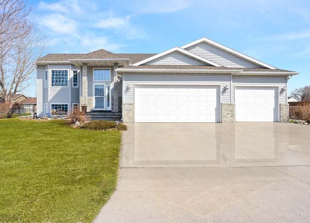 Property at 405 Mariann Ln, Dilworth, MN 56529, 4 beds, 3 baths