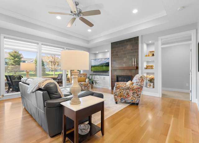Property at 2382 Scenic Park Pl SW, Rochester, MN 55902, 3 beds, 2 baths