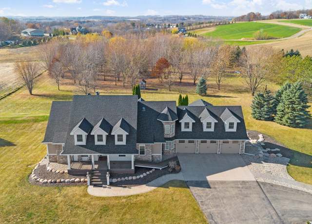 Property at 27140 Jonquil Ave, Elko New Market, MN 55020, 5 beds, 5 baths