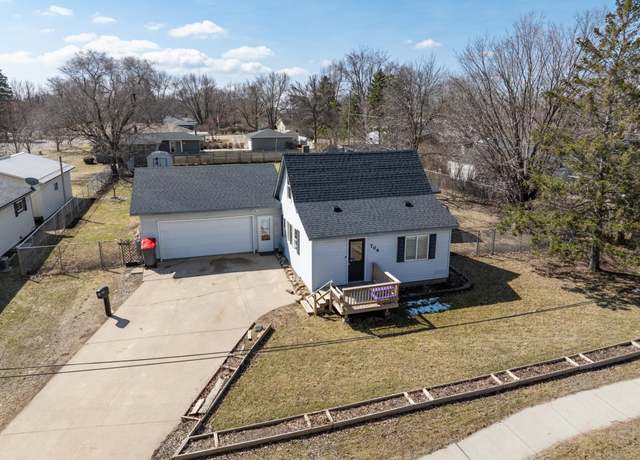 Property at 704 12th Ave W, Alexandria, MN 56308, 3 beds, 1 bath