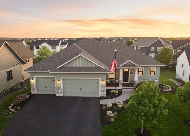 Property at 4152 Hummingbird Ct N, Lake Elmo, MN 55042, 4 beds, 3 baths