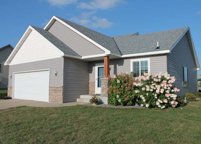 Property at 1508 6th Ave S, Sartell, MN 56377, 3 beds, 2 baths