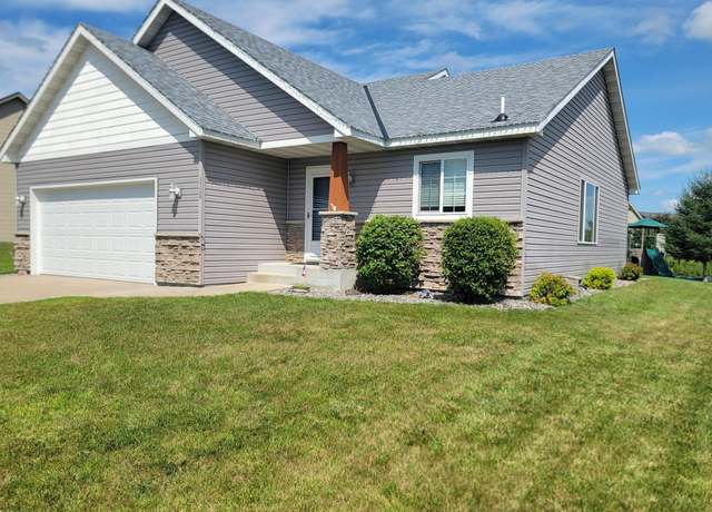 Property at 1508 6th Ave S, Sartell, MN 56377, 3 beds, 2 baths