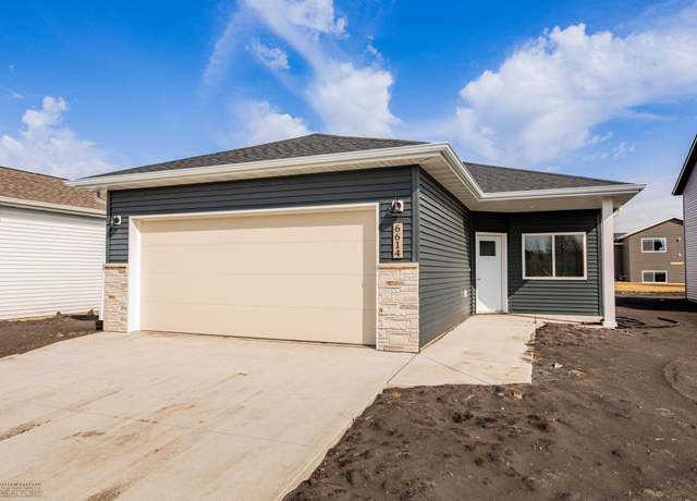 Property at 6614 68 St S, Horace, ND 58047, 3 beds, 2 baths
