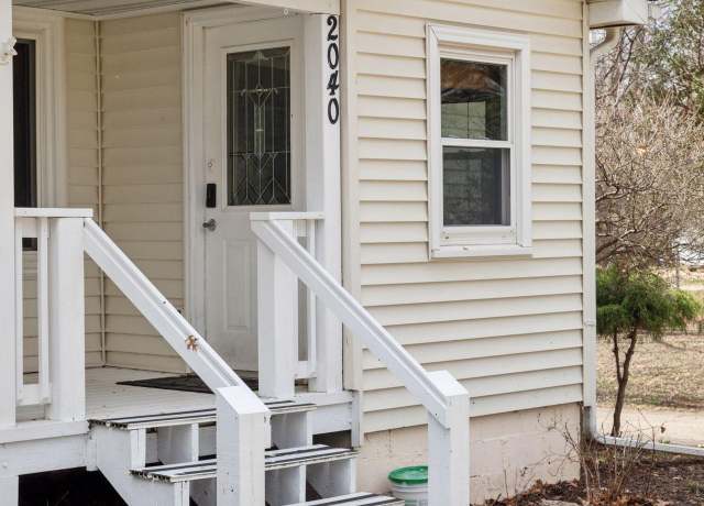 Property at 2040 17th Ave E, North Saint Paul, MN 55109, 3 beds, 2 baths