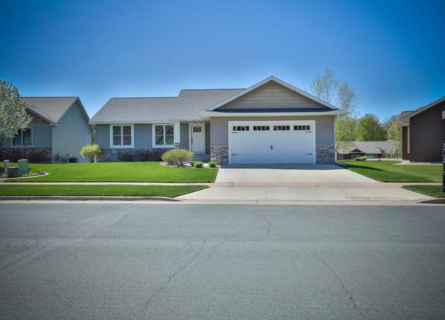 Property at 2323 Aurora Cir, River Falls, WI 54022, 2 beds, 1 bath