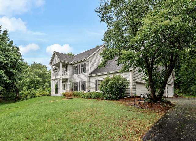 Property at 2401 Omeara Ct, Burnsville, MN 55306, 4 beds, 4 baths
