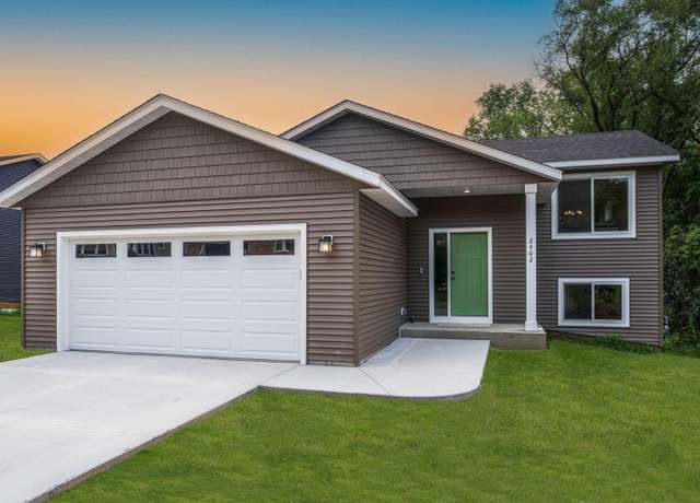 Property at 2402 15 St SE, Rochester, MN 55904, 2 beds, 2 baths