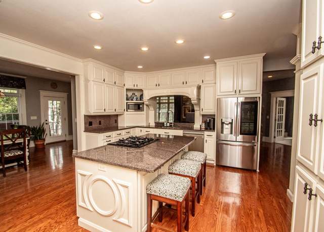 Property at 109 4th St W, Canby, MN 56220, 5 beds, 3 baths