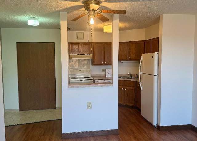 Property at 7600 Golden Valley Rd #315, Golden Valley, MN 55427, 1 bed, 1 bath