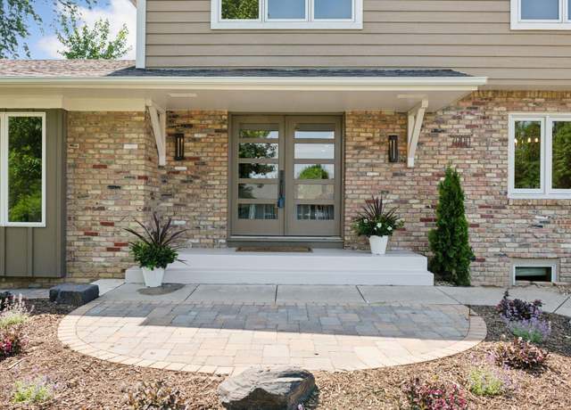 Property at 7000 Lanham Ln, Edina, MN 55439, 4 beds, 4 baths