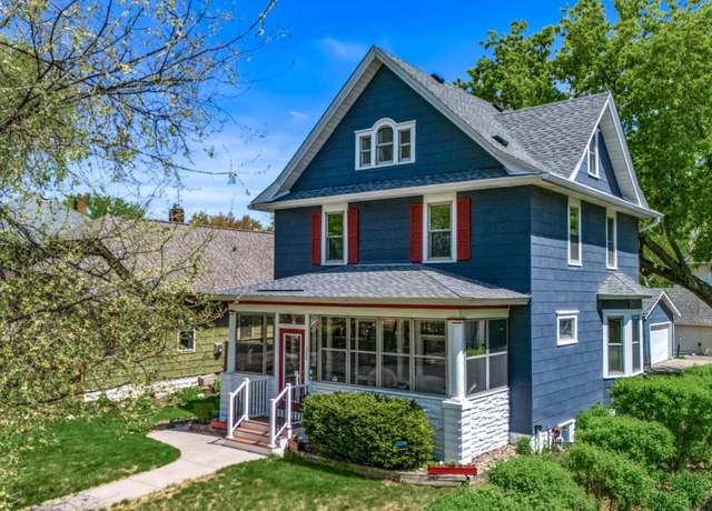 Property at 388 Wheeler St N, Saint Paul, MN 55104, 6 beds, 3 baths