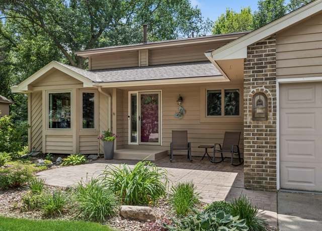 Property at 17248 Harrington Way, Lakeville, MN 55044, 4 beds, 4 baths