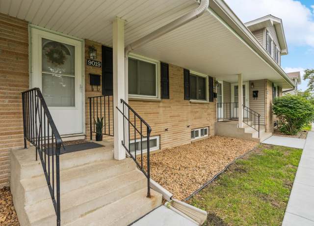 Property at 9019 18th Ave S, Bloomington, MN 55425, 2 beds, 1 bath