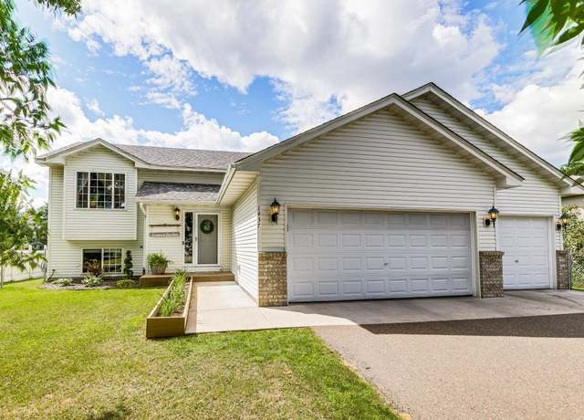 Property at 1437 Taft St S, Cambridge, MN 55008, 2 beds, 2 baths