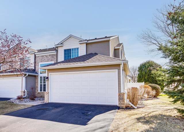 Property at 2705 Wagon Wheel Trl, Chaska, MN 55318, 2 beds, 2 baths