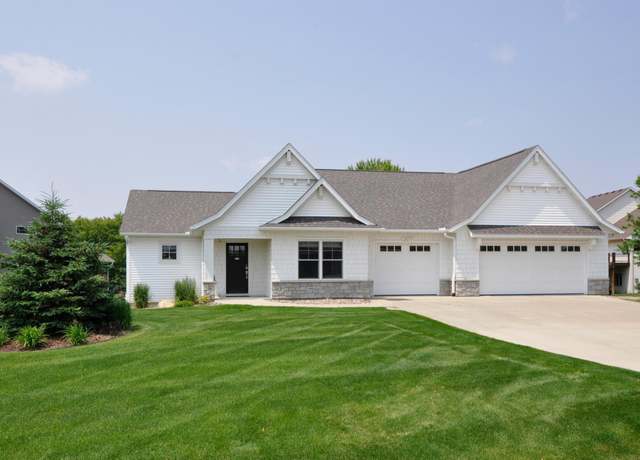 Property at 2077 Kerry Dr NE, Rochester, MN 55906, 4 beds, 3 baths
