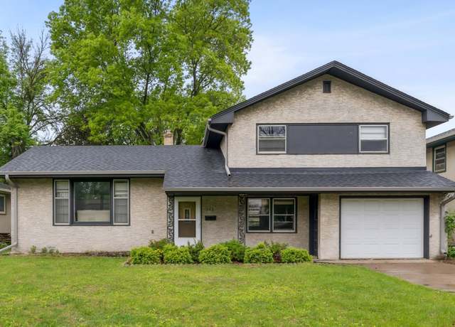 Property at 143 19th Ave N, South Saint Paul, MN 55075, 3 beds, 2 baths