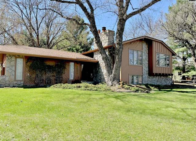 Property at 7864 Demontreville Trl N, Lake Elmo, MN 55042, 4 beds, 2 baths