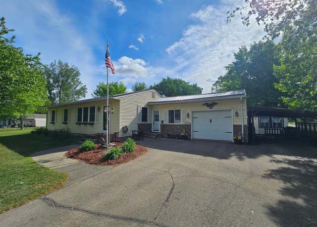 Property at 302 Cottrill St N, Waterville, MN 56096, 3 beds, 1 bath