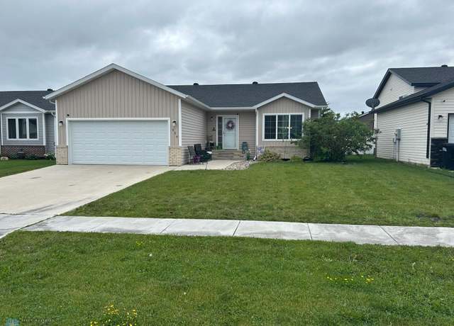 Property at 959 29 Ave W, West Fargo, ND 58078, 4 beds, 3 baths
