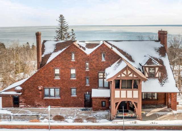 Property at 2400 E Superior St, Duluth, MN 55812, 6 beds, 6 baths